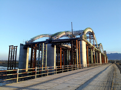 2.4西安十大地标性建筑之一——渭河特大桥建设工作正有序开展.jpg